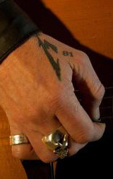 hetfield-belladonna:  I want that M 81!