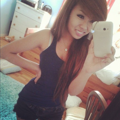 eyereejayy:  Ohh instagram c: lol!