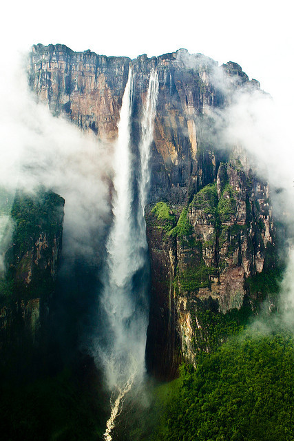 madmichael:  El Salto Angel (completamente alucinante y magico) by Inti on Flickr.