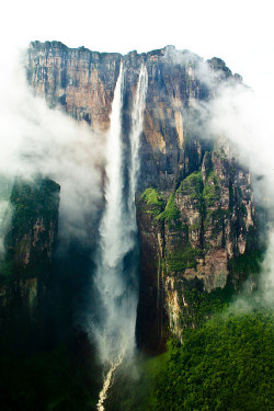 Madmichael:  El Salto Angel (Completamente Alucinante Y Magico) By Inti On Flickr.