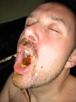 tomcs128:  An Amsterdam man by the name of cummiebear posted these nasty pictures of himself drinking piss, on Gaymale.WS.  Thought I’d share what I found. 