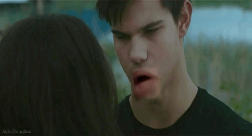 Versión entretenido de Escrúpuclo….digo…CrepúsCULO