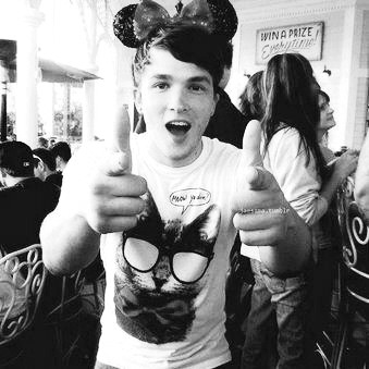 chasing-hazza:  Happy Birthday Josh ♥