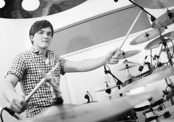 chasing-hazza:  Happy Birthday Josh ♥