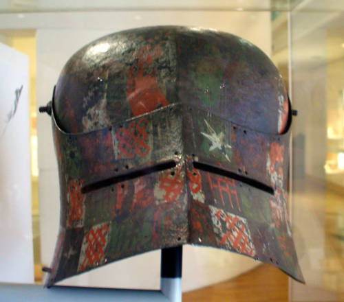 Two examples of painted black sallets. These helms were usually bought from the armorer with a &ldqu