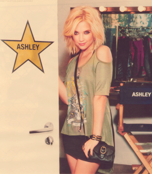 prettylittleliars-bitches:  ★ 28/50 Pics of Ashley Benson 