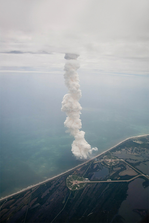 opcion:  Atlantis Launch (NASA)