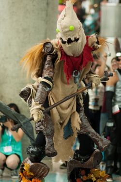 intentandoseringeniero:  El mejor cosplay que he visto en mi vida de Fiddlesticks y seguramente en general xD 