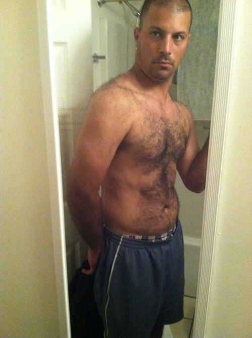 thecircumcisedmaleobsession:  33 year old straight Army guy from Hinesville, GA He’s recently divorced. I’d LOVE to be his boxers in the seventh pic! 