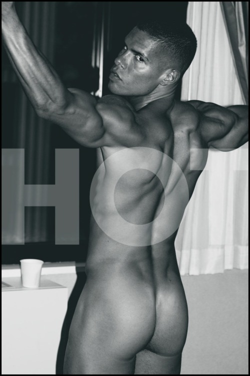 nakedmalecelebs1:  Anthony Gallo Naked