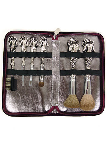 witchcraftandwhiskey:  supercutelolita:  Nouveau goddess makeup brush set   Why don’t I own this?