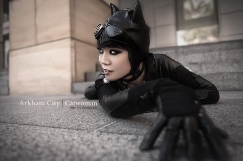 camilliette: Arkham City: Sneaking Around by *camilliette Catwoman by Camille Villanuevahttp://cam