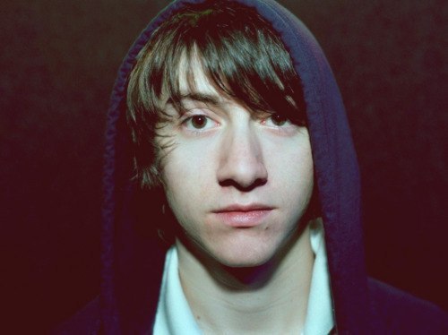 Alex, what are you doing with me? *_______*