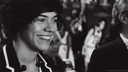  Cutest gif of Harry Styles ever made. Thank you to the creator. 