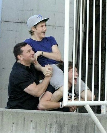 Be their bodyguard, they said.