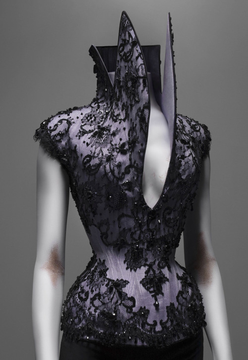 silentstormshadow:Alexander McQueen - “SAVAGE BEAUTY” {Exhibition} #1**Don’t forget the rest of this