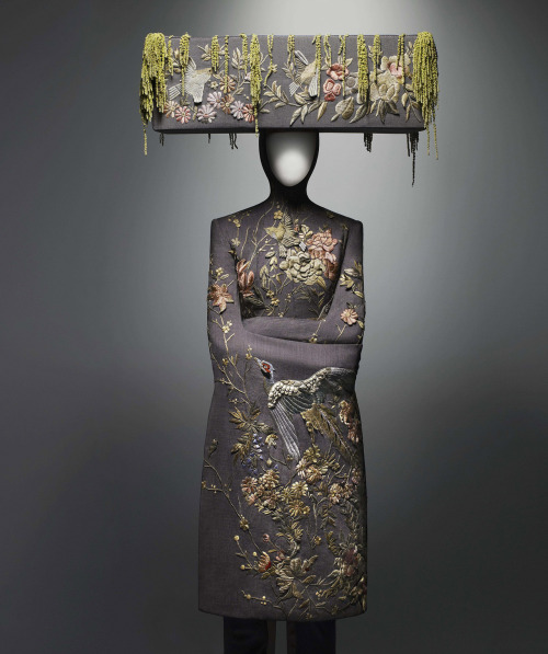 silentstormshadow:Alexander McQueen - “SAVAGE BEAUTY” {Exhibition} #1**Don’t forget the rest of this