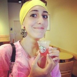 hellionn:  Tiniest cup in the world with my girl Fatimah! (Taken with Instagram)  reblogging only because my eyes are poppin&rsquo; (even if they are poppin&rsquo; with the crazy eye look lol)