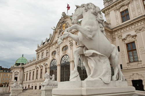 Belvedere Palace in Vienna, Austria (by webeagle12).