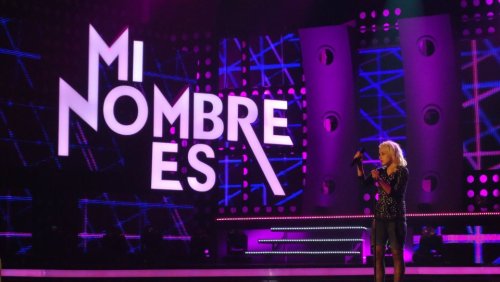 music-all-i-am:  laleencaradecojin:  Hola, tal vez no rebloguearán esto, no le pongan atención, pero esto significó mucho en mi vida. La de la foto soy yo, Ayleen Raposo, a los 13 años me inscribí en un programa chileno llamado ‘Mi Nombre Es’