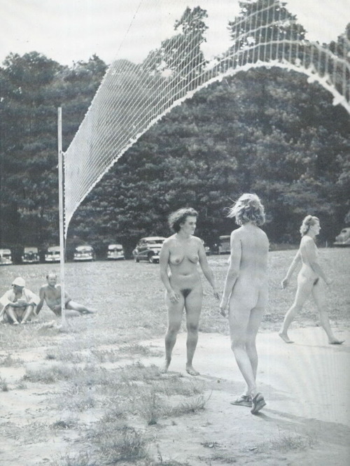 http://nudevintage.tumblr.com/post/27003032899