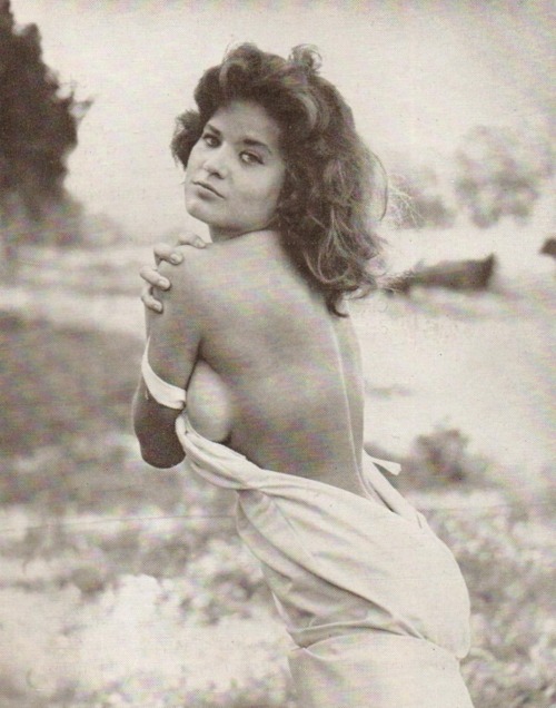 http://nudevintage.tumblr.com/post/27052245597