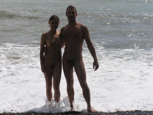 nudecouples.tumblr.com/post/27500968134/