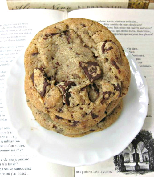 gastrogirl:  cinnamon and brown butter chocolate chip cookies. 