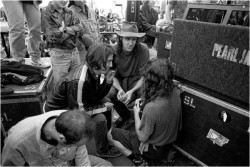 Ingrownsage:  Dave Grohl And Krist Novoselic With Eddie Vedder 