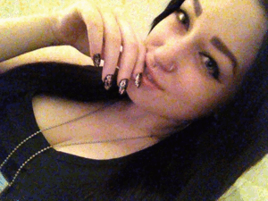 aman-duh:  Claws! (Taken with GifBoom) 