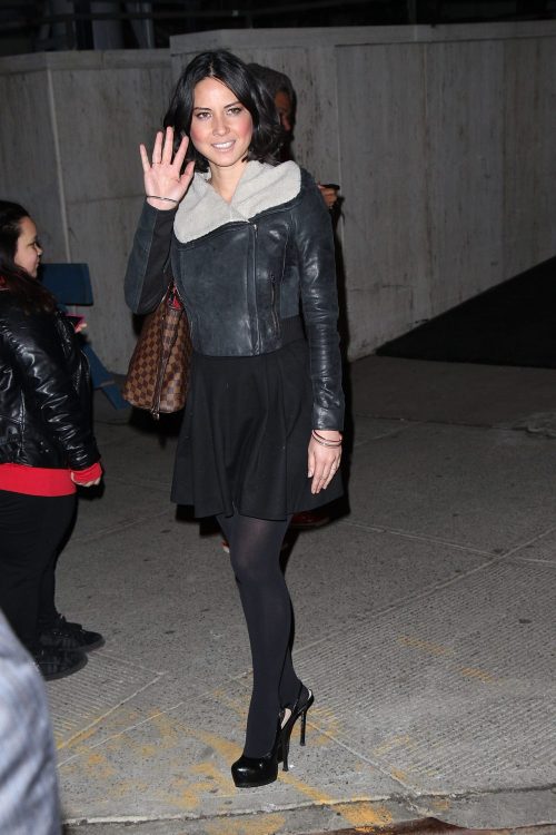 celebhosierydaily:  Olivia Munn’s gorgeous legs in black pantyhose.  Olivia Munn is really hot, and I gotta love the nyloned legs on her.