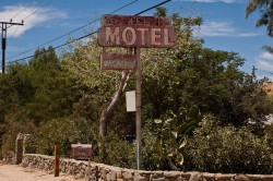 jkileusa:  Motel Sign - US Route 6 Sierra