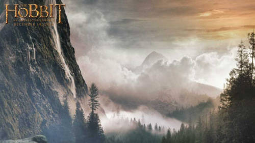 ‘THE HOBBIT: AN UNEXPECTED JOURNEY’ WALLPAPER GENERATORAn quick and easy app that allows you to crop