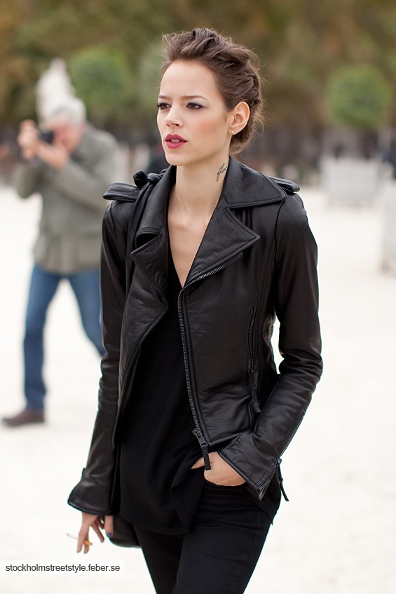 a-ma-ze:  a—ddictive:  Freja  she’s stunning 