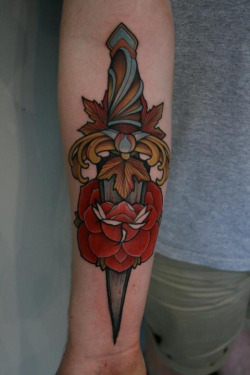 tattoosforpassionnotfashion:  done by mitch