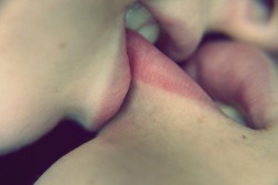 anotherfuckingsexblog:  lip biting <3