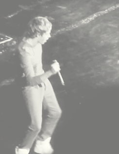 Graphic representation of why I think Niall would be the best lover in One Direction.