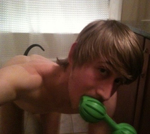 egregiouserr:  He snapped the photo and sent it to his master. He spit the green