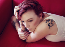 titz-n-tats:  (by rekha_is_batman) http://titz-n-tats.tumblr.com/