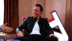 tom-sits-like-a-whore:  I find it hilarious