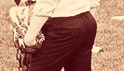 analchris:   anderhummel-blog:  Your ass is nice let me stare at it  Matt Bomer 