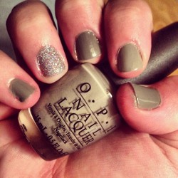 hellionn:  #OPI “Suzi Takes The Wheel” Mani (Taken with Instagram) 