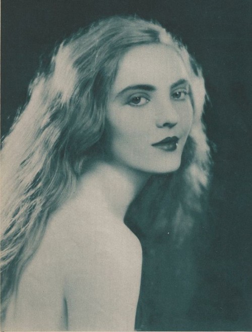 audreycoco:  Silent film star Dorothy Mackaill porn pictures