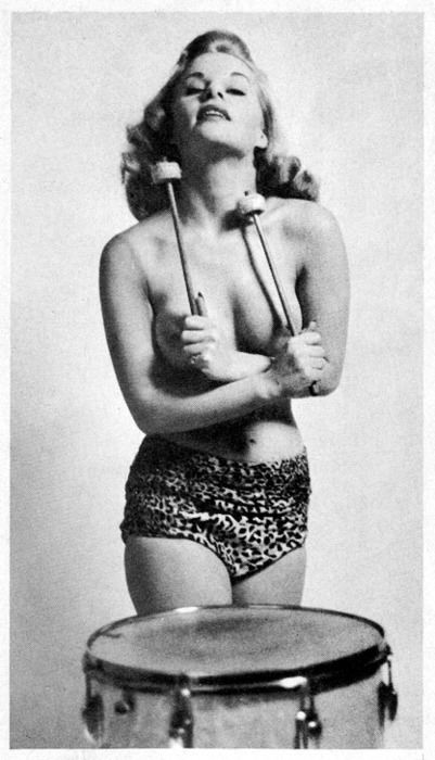 http://nudevintage.tumblr.com/post/27219801211