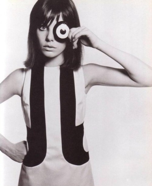 solo-vintage:Jane Birkin by David Bailey. Vogue 1965