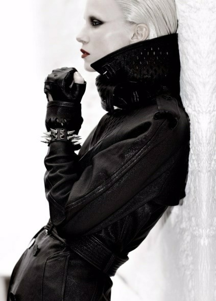 noctuaries:  Jenny Sinkaberg by Jannis Tsipoulanis 