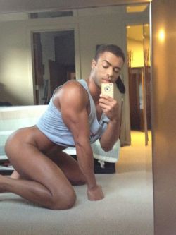 thickonlock:  lovenlife4me:  talldaddy:  www.talldaddy.tumblr.com/archive    // ]]]]]]> // ]]]]>]]> damn he right  He need a nut In him