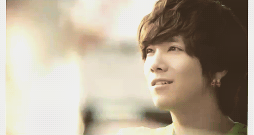 fti5land:  6/100 gifs of Lee Hongki 