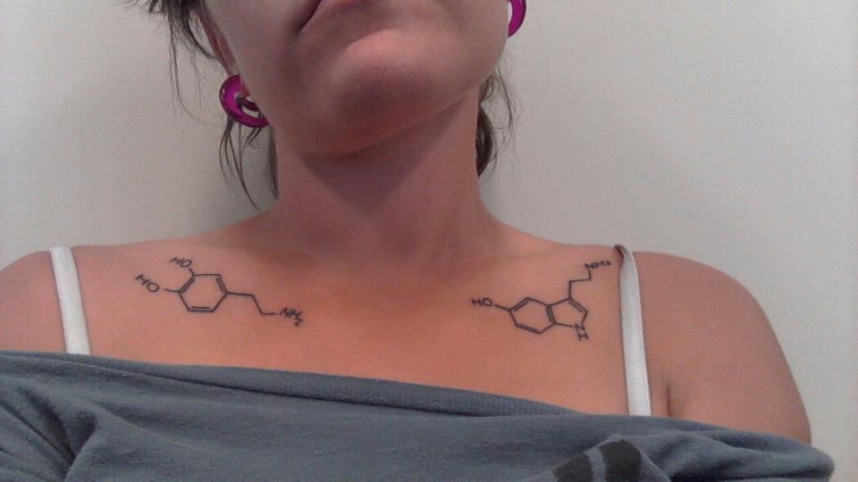 randomlycastle:  comeonalice:  The molecular diagrams for serotonin and dopamine.