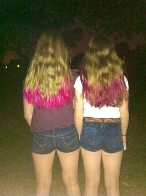 xo-barefoot-bluejean-night-xo:  KEVAN! We <3 pink hair! 